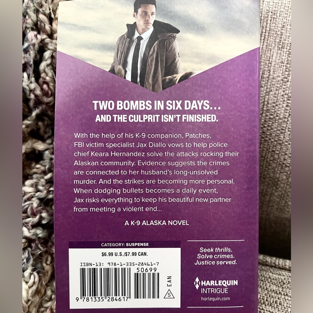 FREE! New Harlequin Intrigue K-9 Cold Case Book in LARGE PRINT - Snuggle Up! 🐶 - Picture 3 of 4